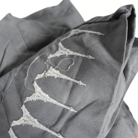 Eiffel Tower Print King Size Sheet Set - White with Grey Eiffel Towers - Picture 12 of 12
